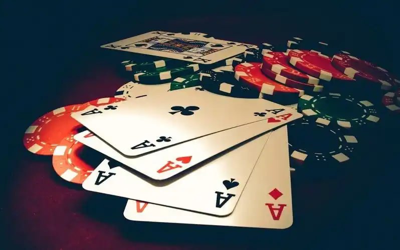 Bóng chuyền và esports luôn sôi động, thu hút người chơi Việt Nam